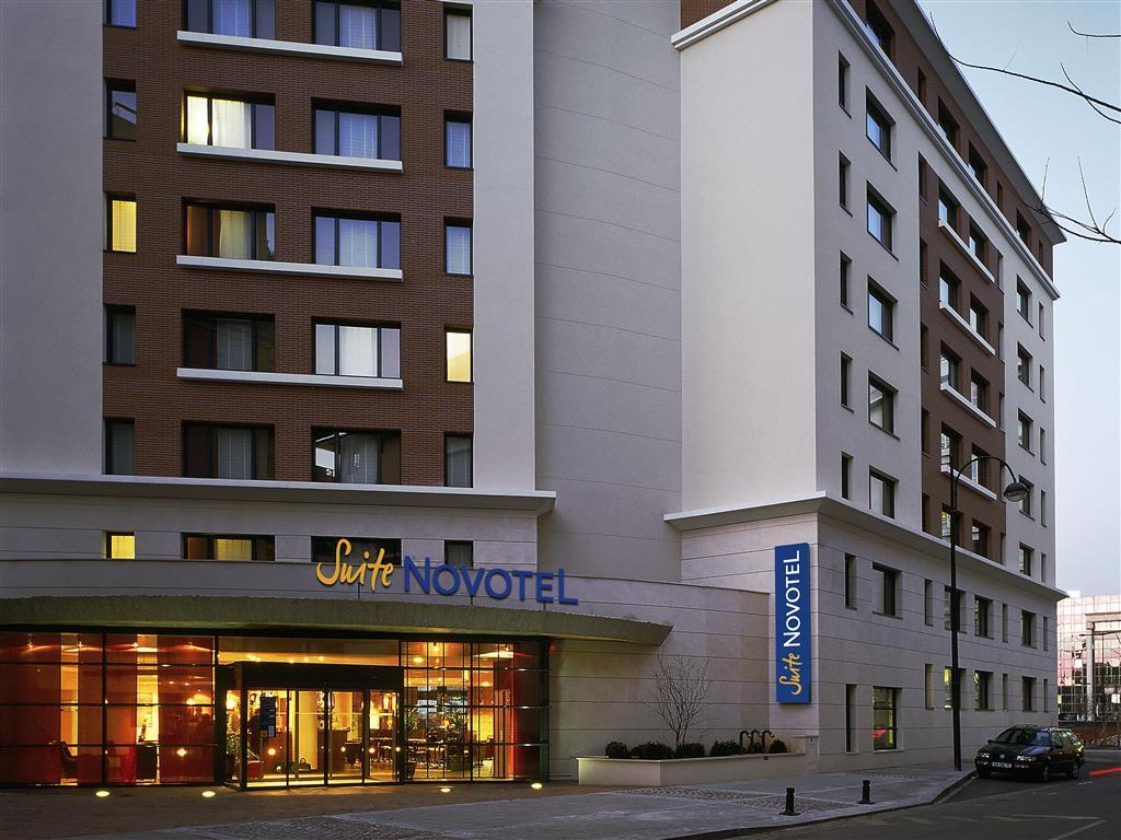 B&B Hotel Rueil-Malmaison Gare Exterior foto