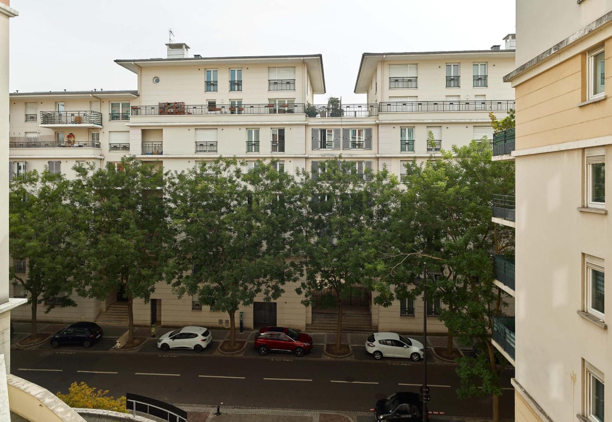 B&B Hotel Rueil-Malmaison Gare Exterior foto