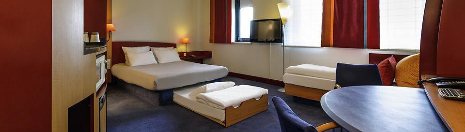 B&B Hotel Rueil-Malmaison Gare Habitación foto